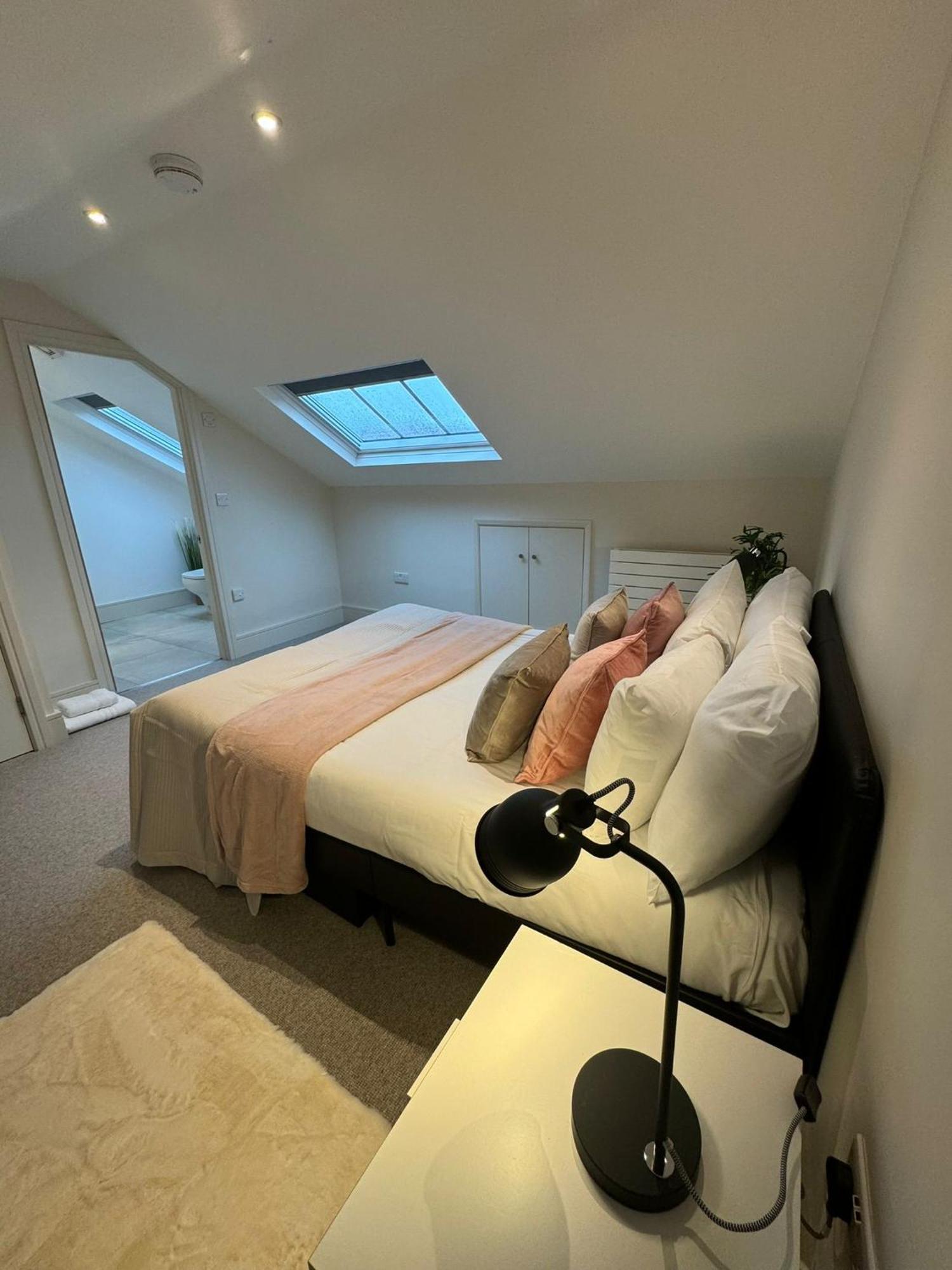 Osbourne House Pink 2 Bed, 2 And Half Bath Apartment Birmingham Exterior foto