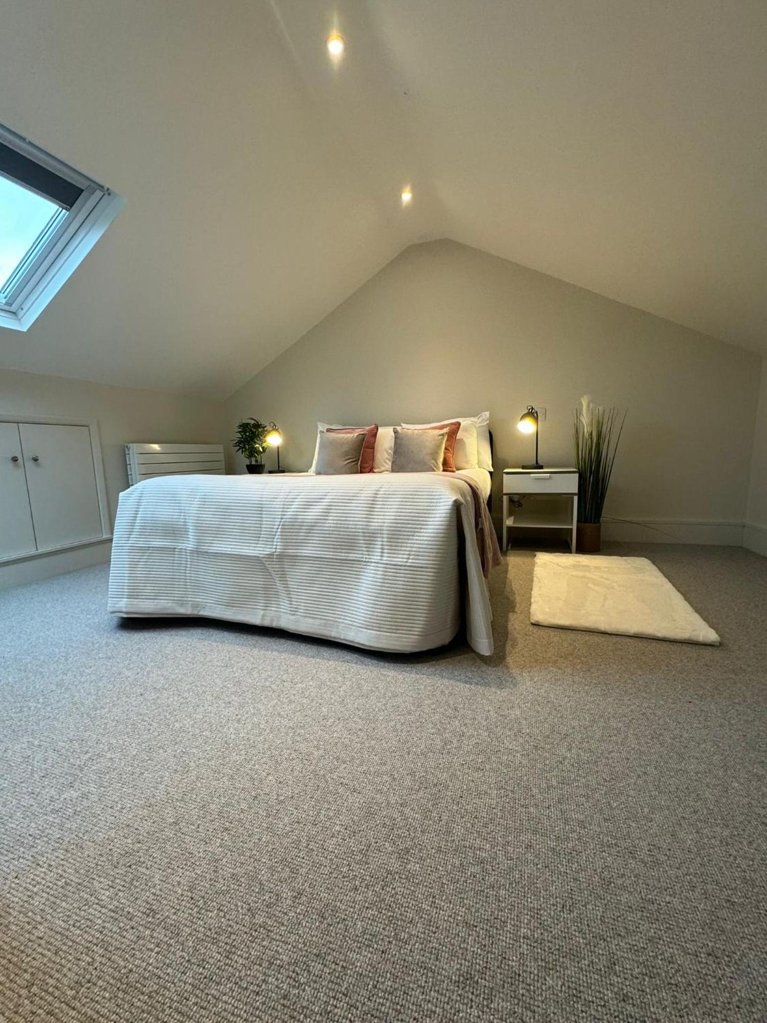 Osbourne House Pink 2 Bed, 2 And Half Bath Apartment Birmingham Exterior foto
