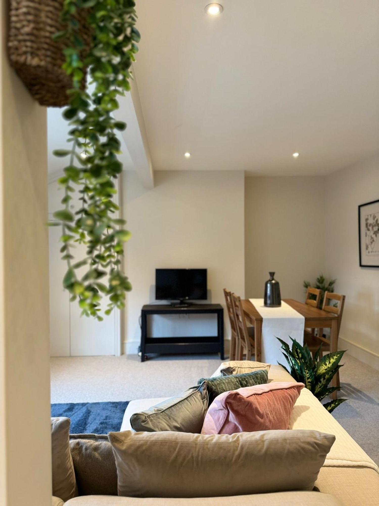 Osbourne House Pink 2 Bed, 2 And Half Bath Apartment Birmingham Exterior foto