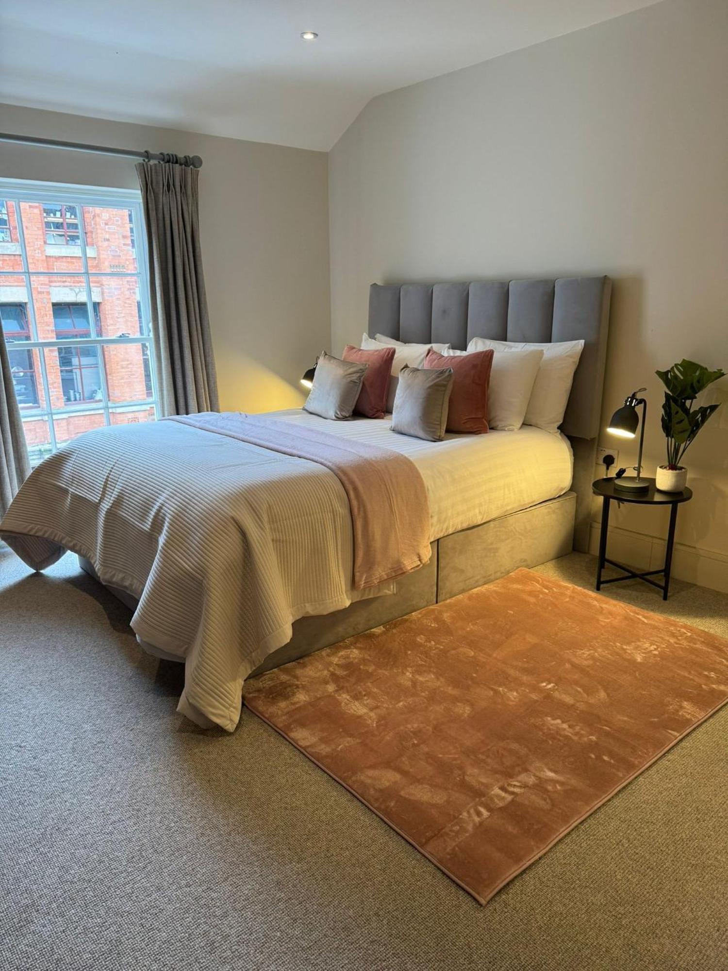 Osbourne House Pink 2 Bed, 2 And Half Bath Apartment Birmingham Exterior foto